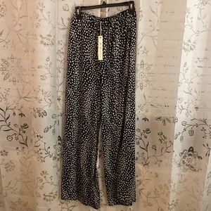 Boutique flowy pants size large